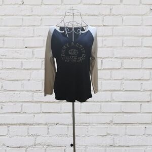 Vintage DKNY Black and White Graphic Raglan Top